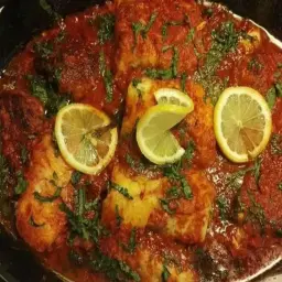 طاجن سمك فيليه بالطماطم
